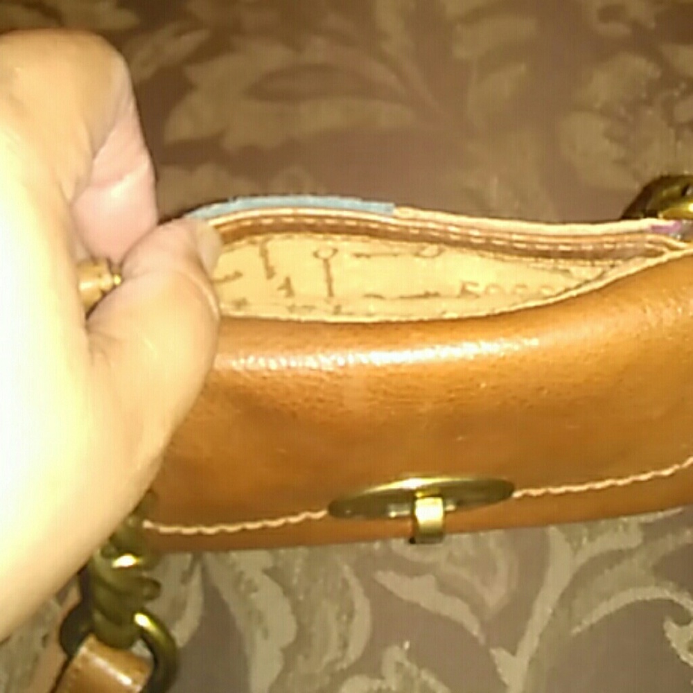 Final Price Fossil Leather Purse Crossbody - Picture 5 of 7